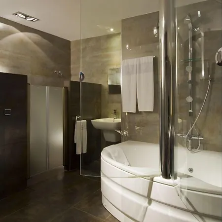 Hotel Girasoles By Maxi Grenade